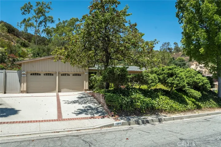 1509 Belleau, Glendale, California 91206