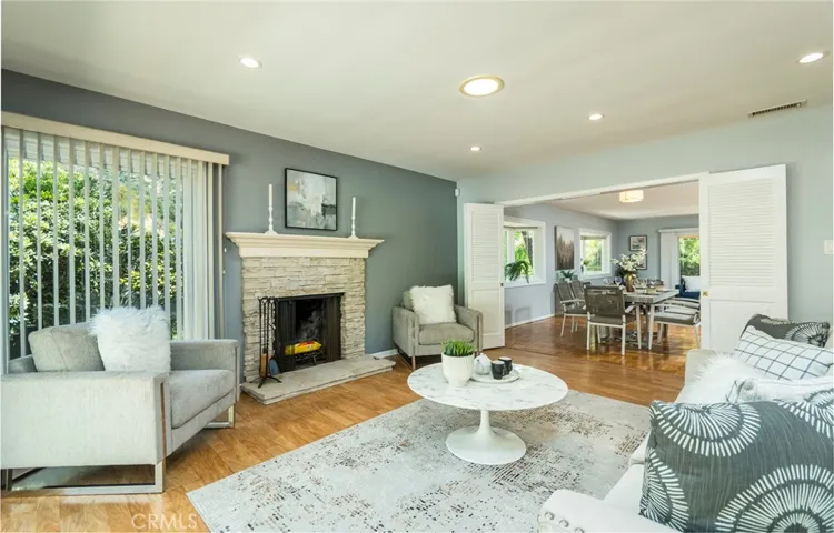 1509 Belleau, Glendale, California 91206