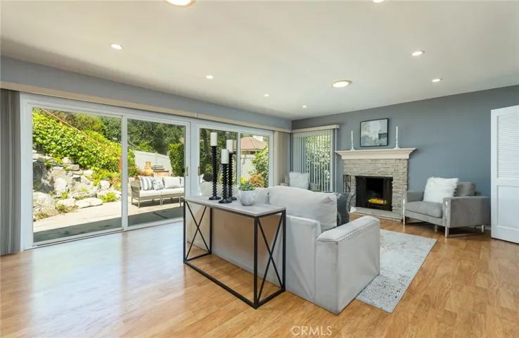 1509 Belleau, Glendale, California 91206
