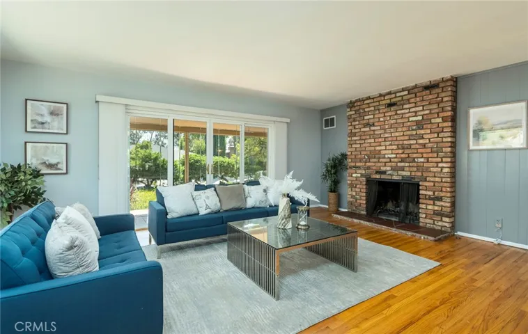 1509 Belleau, Glendale, California 91206