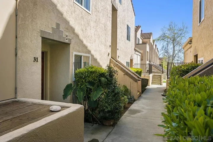 3925 Nobel Dr 31, San Diego, California 92122