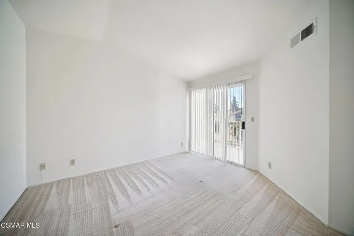 26-web-or-mls-Oak Run Trail 103-S0503-02