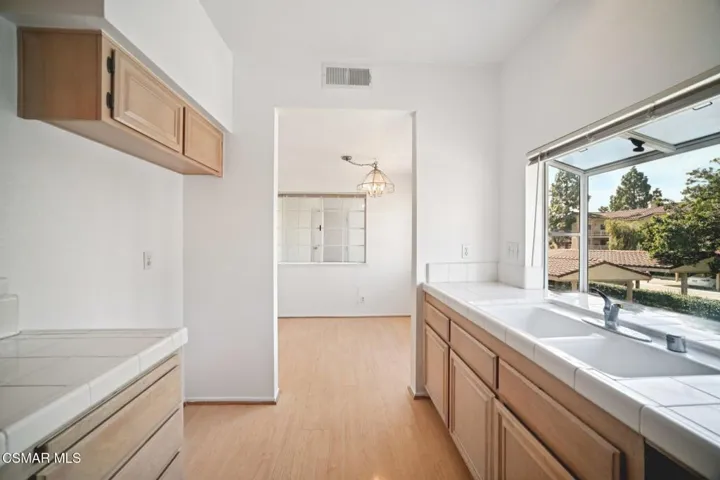 18-web-or-mls-Oak Run Trail 103-S0503-01