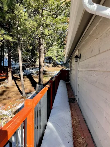 521 Grass Valley Road, Lake Arrowhead, California 92352