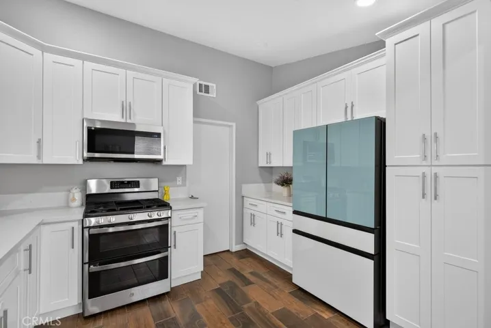 DOUBLE OVEN!