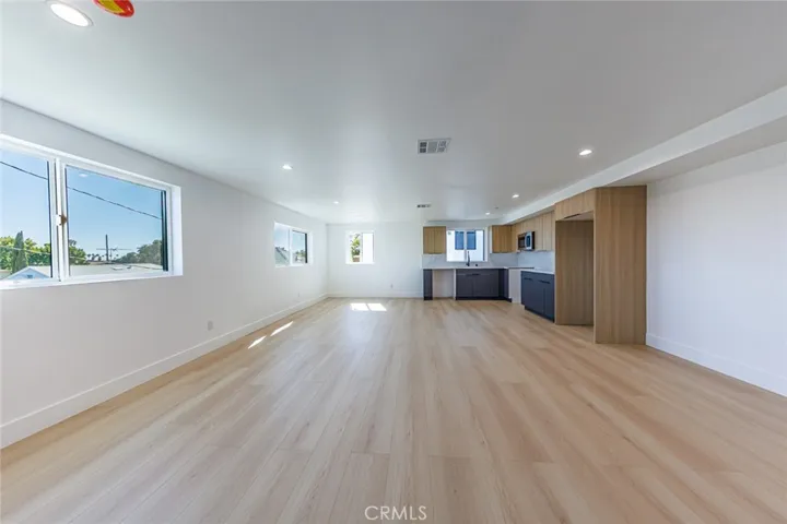 1332 S Longwood Avenue 3, Los Angeles, California 90019