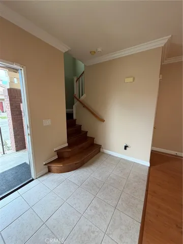 554 Robins, Brea, California 92823