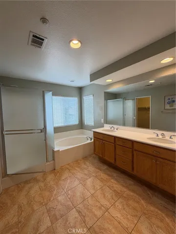 554 Robins, Brea, California 92823