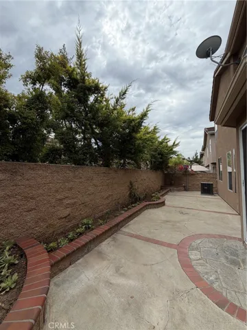 554 Robins, Brea, California 92823