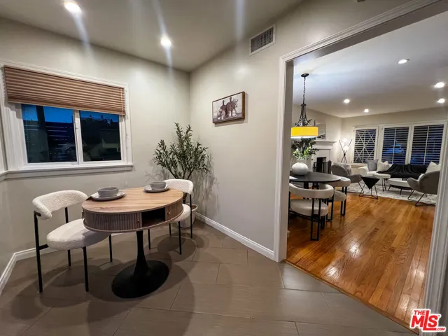 22041 Providencia Street, Woodland Hills, California 91364