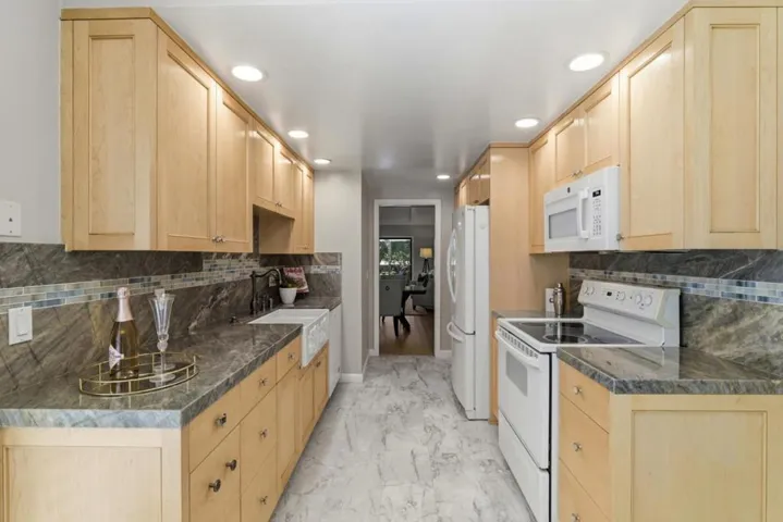 6131 Montgomery Court, San Jose, California 95135