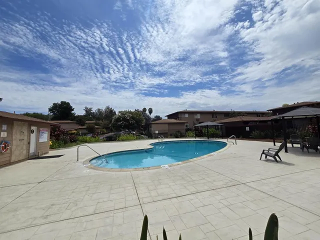 Swimming Pool/Hot Tub/Sauna
