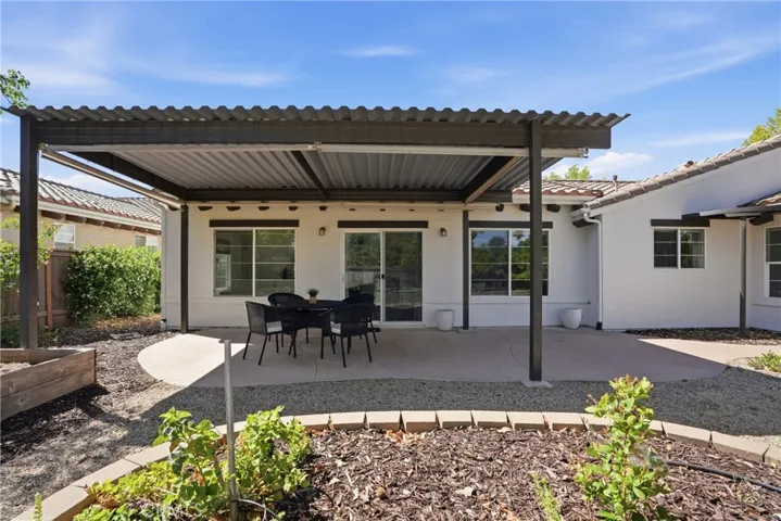 6000 Via Colonia Court, Atascadero, California 93422