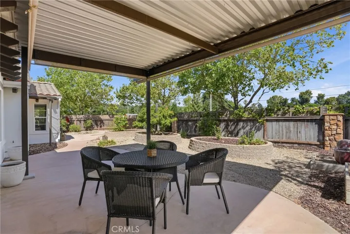 6000 Via Colonia Court, Atascadero, California 93422