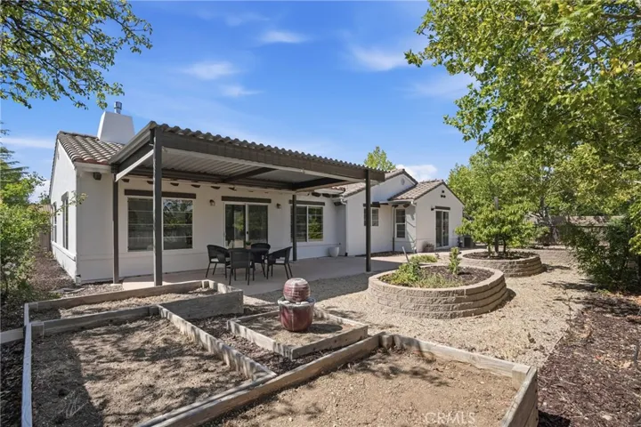 6000 Via Colonia Court, Atascadero, California 93422