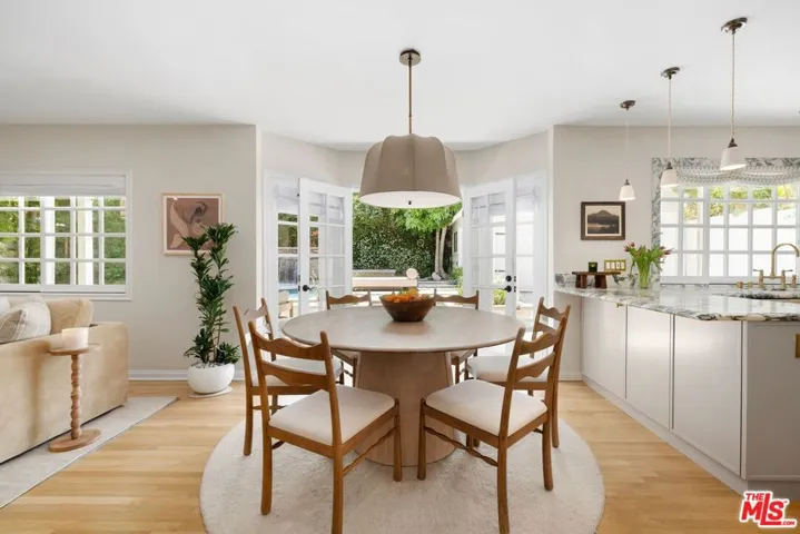 14640 Tustin Street, Sherman Oaks, California 91403