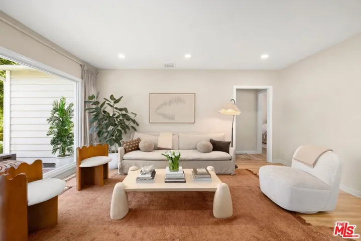14640 Tustin Street, Sherman Oaks, California 91403