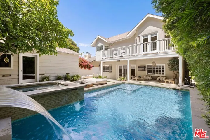 14640 Tustin Street, Sherman Oaks, California 91403