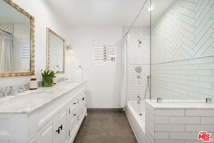14640 Tustin Street, Sherman Oaks, California 91403