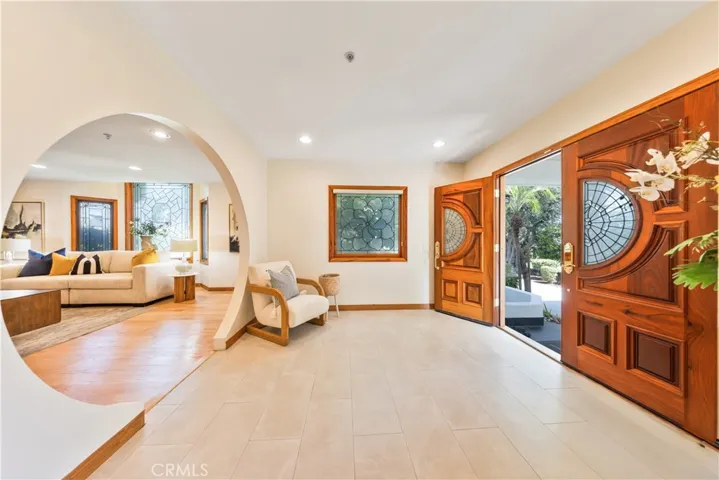 1209 S 8th Avenue, Arcadia, California 91006