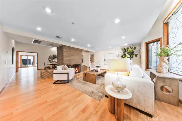 1209 S 8th Avenue, Arcadia, California 91006