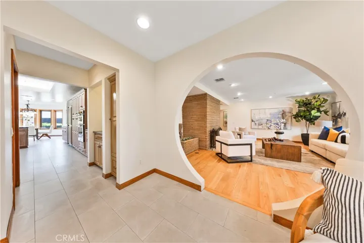 1209 S 8th Avenue, Arcadia, California 91006