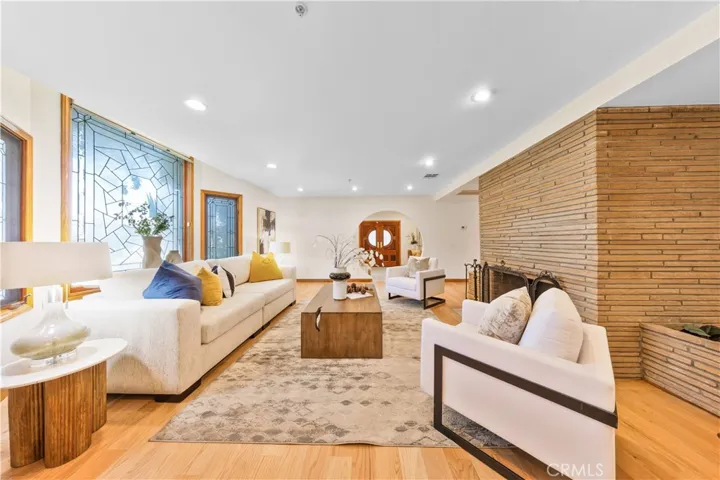 1209 S 8th Avenue, Arcadia, California 91006