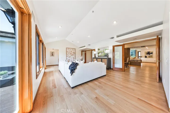 1209 S 8th Avenue, Arcadia, California 91006