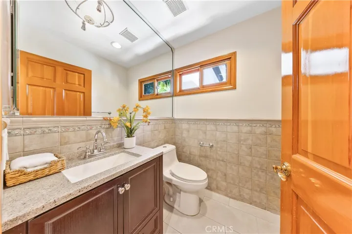 1209 S 8th Avenue, Arcadia, California 91006