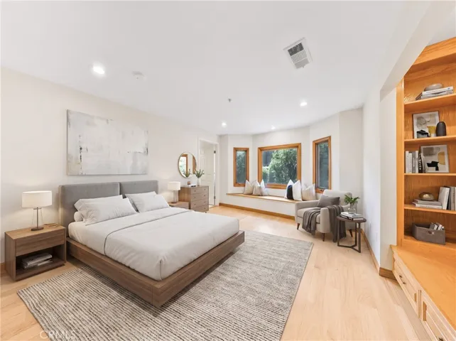 Guest Bedroom Suite (Virtually Staged)