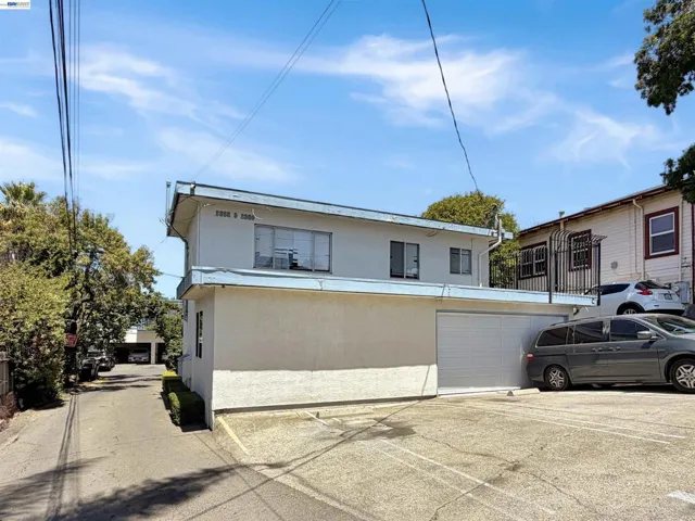 2858 Brookdale Ave, Oakland, California 94602