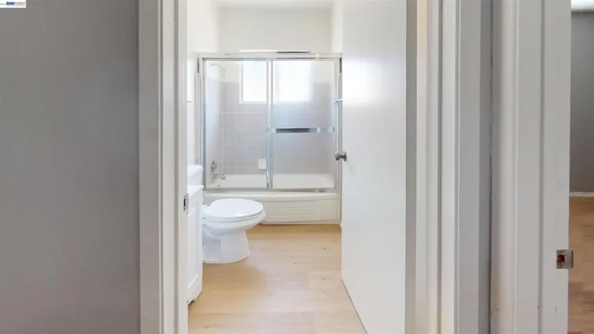 2858 Brookdale Ave, Oakland, California 94602