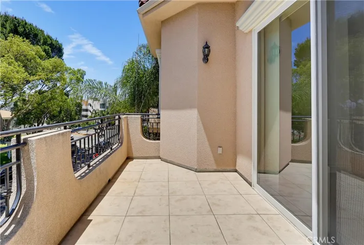 2nd Bedroom balcony 2