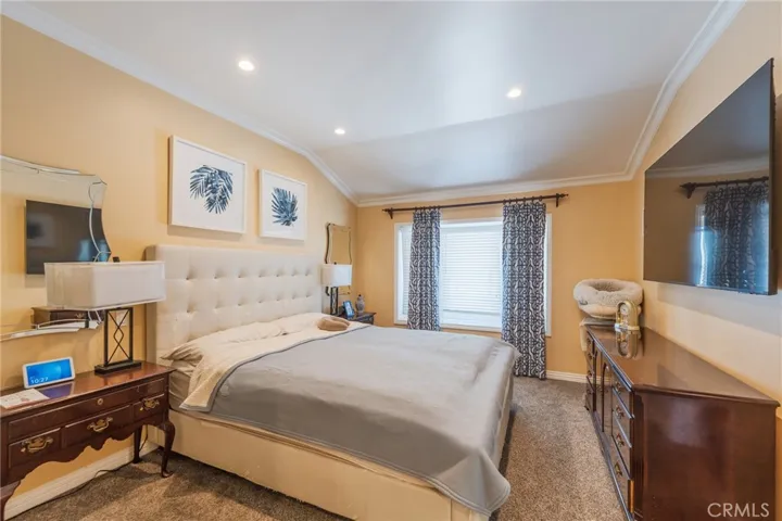 6138 James Alan, Cypress, California 90630