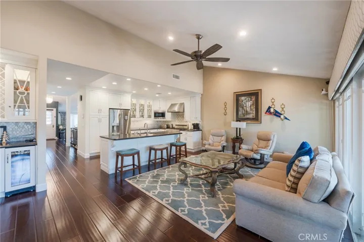 6138 James Alan, Cypress, California 90630