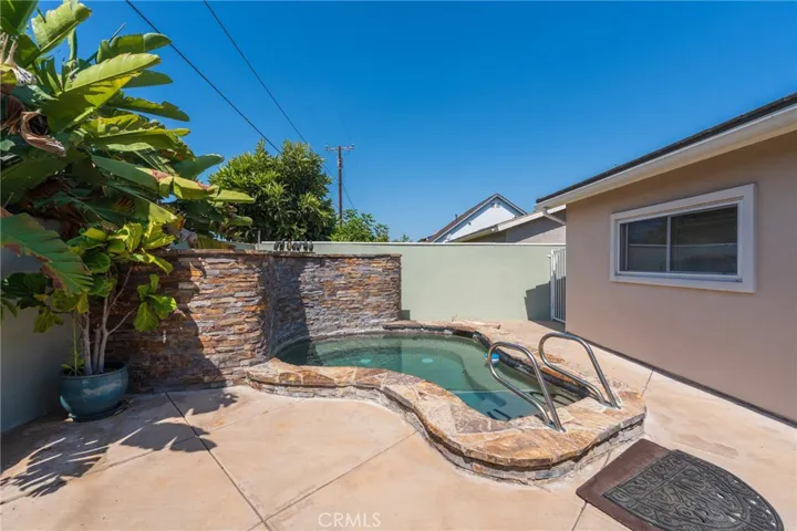 6138 James Alan, Cypress, California 90630