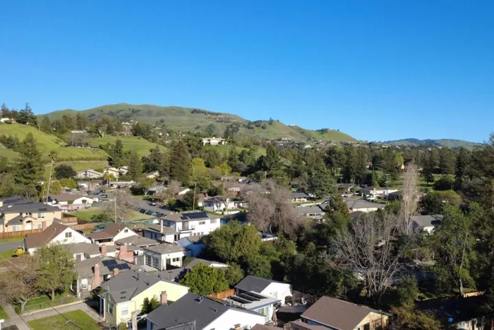 4034 Holly Drive, San Jose, California 95127