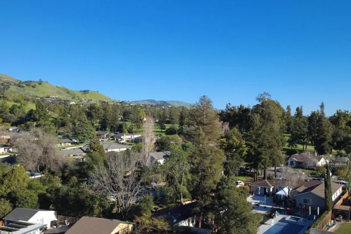 4034 Holly Drive, San Jose, California 95127