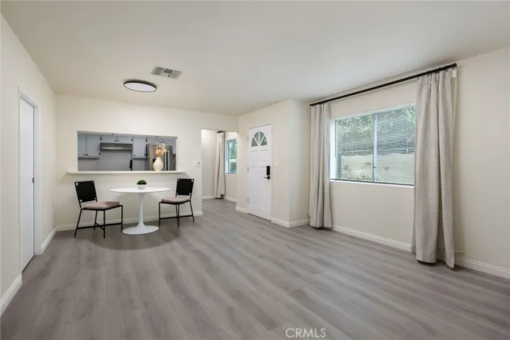 102 Harkness Avenue G, Pasadena, California 91106