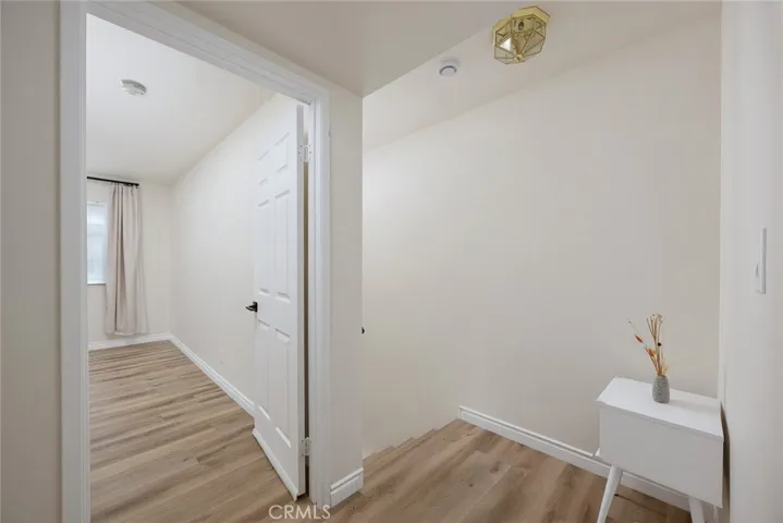 102 Harkness Avenue G, Pasadena, California 91106