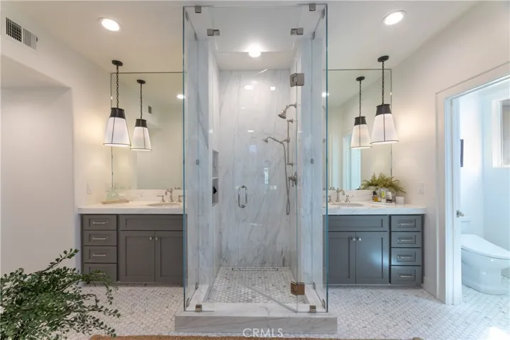Owner's Suite Bathroom