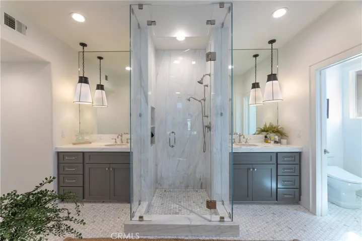 Owner's Suite Bathroom