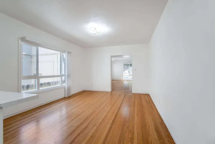 1305 Walnut Street, Alameda, California 94501