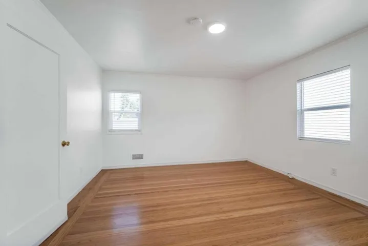 1305 Walnut Street, Alameda, California 94501