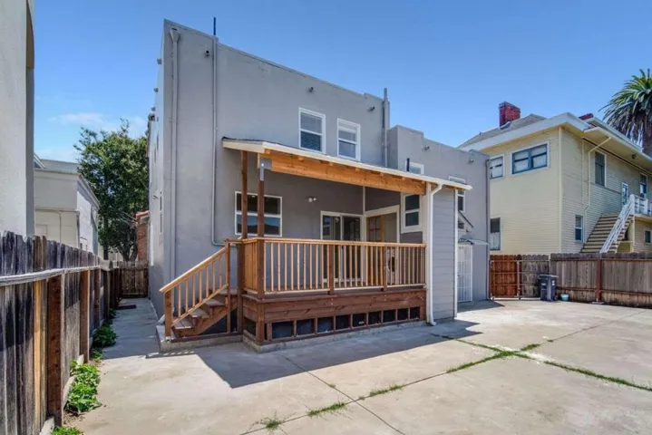 1305 Walnut Street, Alameda, California 94501