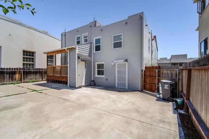 1305 Walnut Street, Alameda, California 94501