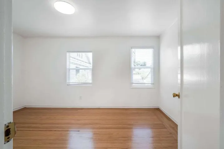 1305 Walnut Street, Alameda, California 94501