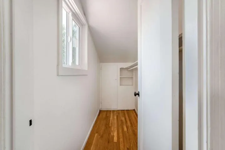 1305 Walnut Street, Alameda, California 94501