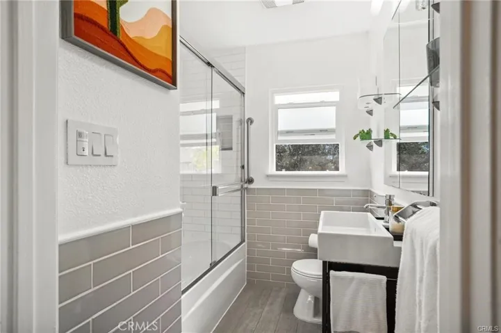 5841 Bowcroft Street 4, Los Angeles, California 90016
