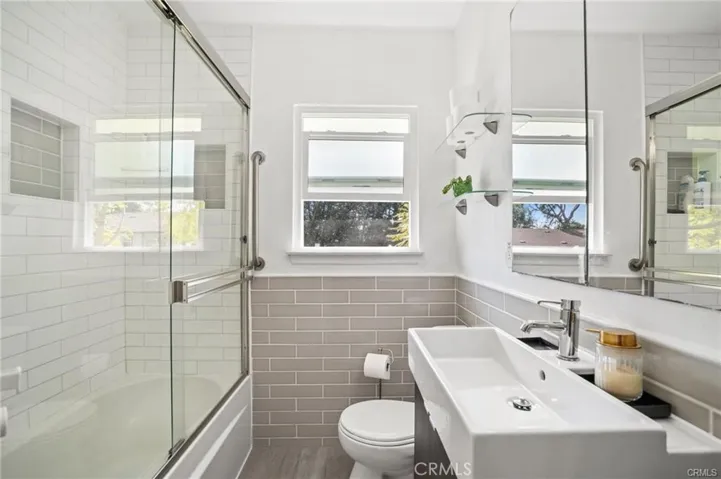 5841 Bowcroft Street 4, Los Angeles, California 90016